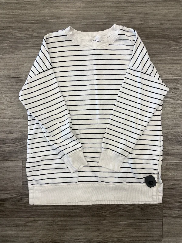 sweatshirts with vented cuffs -Sweatshirt Crewneck By Old Navy In Striped Pattern, Size: L