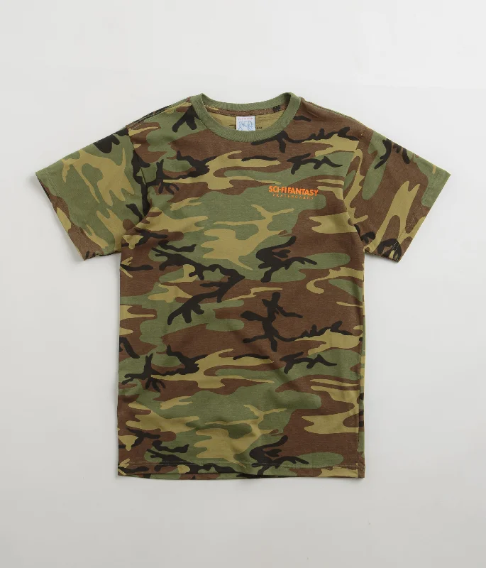 run cozy t-shirts -Sci-Fi Fantasy Camo T-Shirt - Green