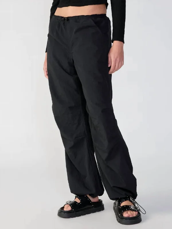 flare durable pants -90's Parachute Pant In Black